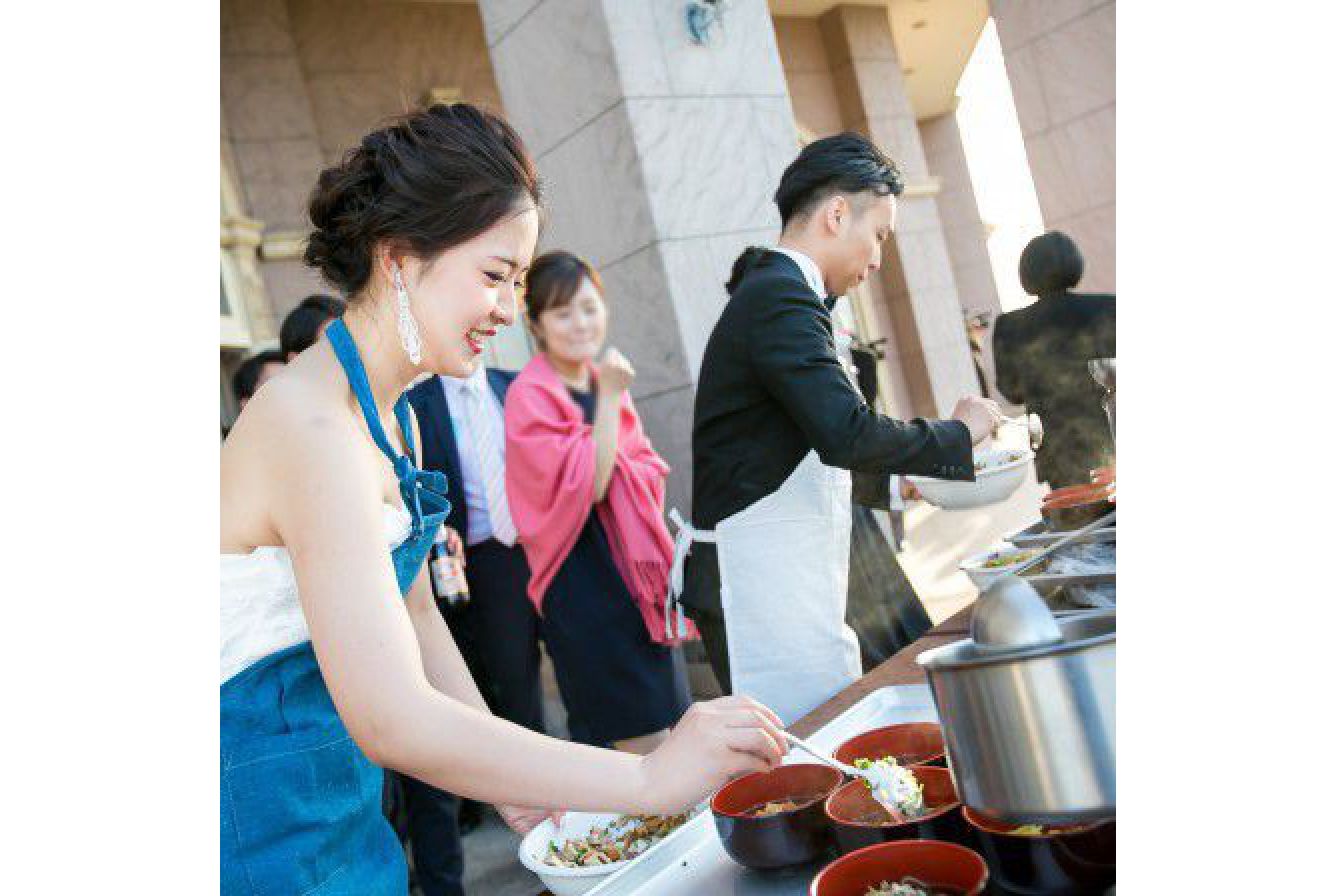 特製ラーメンでゲストをおもてなし