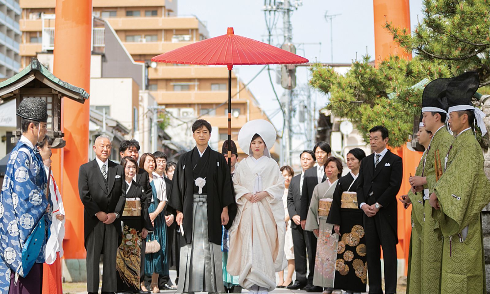 伝統と格式を受け継ぐ神前挙式
和やかに両家の絆を深める一日を