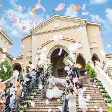 笑顔と祝福に包まれる夢のウエディングタウン
フォトジェニックな空間で最高の一日を叶えて