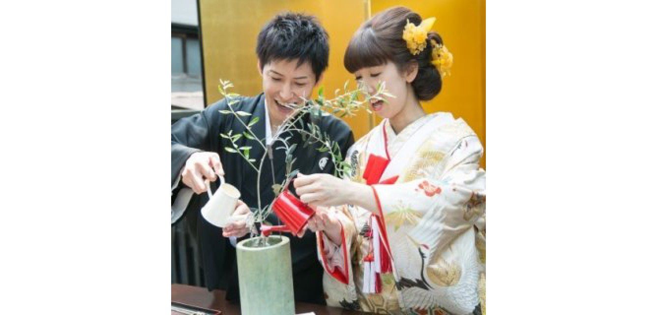 ご実家の土とお水で…